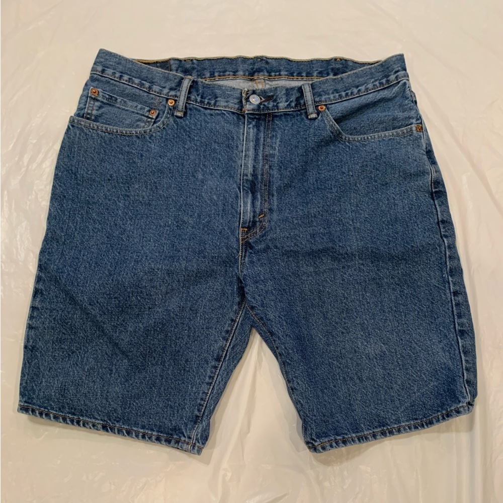 Levi's 505 Straight Regular Fit Men's Medium Wash Denim Shorts Size 38x11